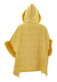 Gul huva poncho med fiskbensmönster, med fluffig kant längs kanterna. Mjuk textur och en avslappnad, oversized passform.