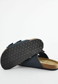 Next REGULAR  - Tagant lahtised kingad - dark blue