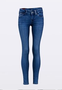 Tesne prilegajoče jeans hlače iz temno modrega denima, z visokim pasom in gladko teksturo, opremljene z sprednjimi žepi in zadrgo na sprednji strani.