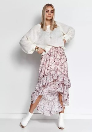 - Sweter