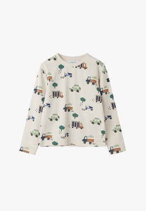 Crèmewit shirt met lange mouwen met een speels patroon van groene tractoren, blauwe vrachtwagens, bomen en kleine dieren. Zachte, ademende stof.