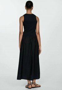 Mango Abito in maglia - black