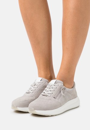 Baskets basses - grey