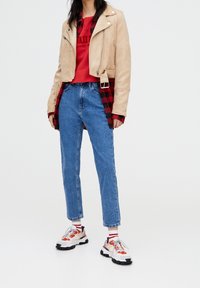 PULL&BEAR Veste en similicuir - beige
