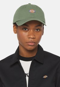Dickies HARDWICK UNISEX - Sapka - dark forest