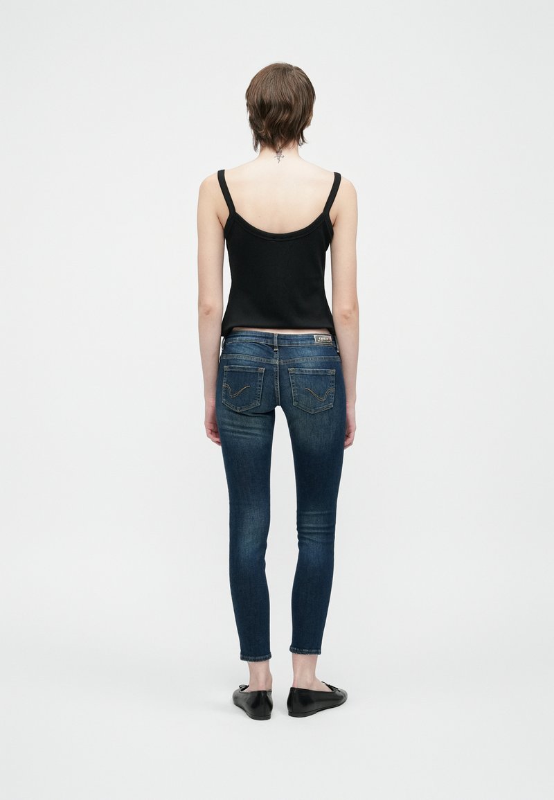Jean Skinny Denim Co - Taille 6 - Jambe 30 - Délavé Bleu Moyen - Occasion Très Bon état