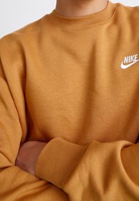 Nike Sportswear Sweatshirt - brown