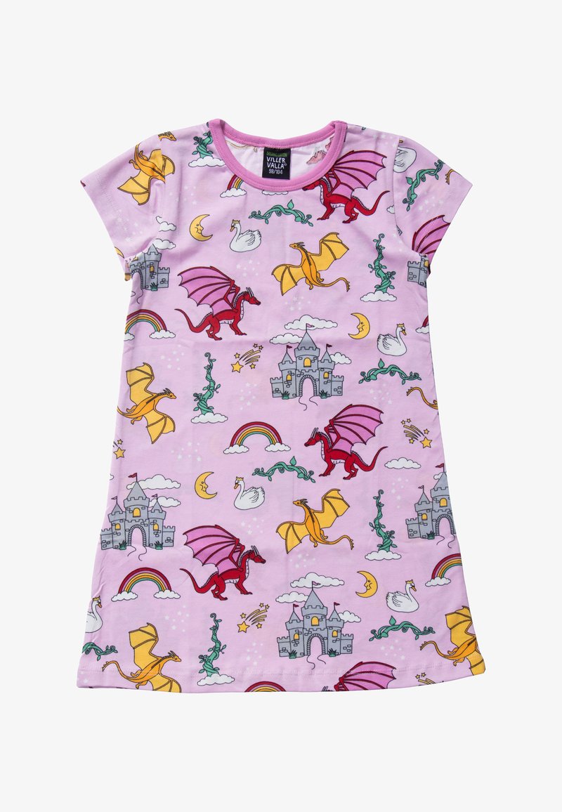 Roze kinderjurk bedrukt met rode en gele draken, grijze kastelen, regenbogen, zwanen, manen, sterren en groene wijnstokken over het hele oppervlak.