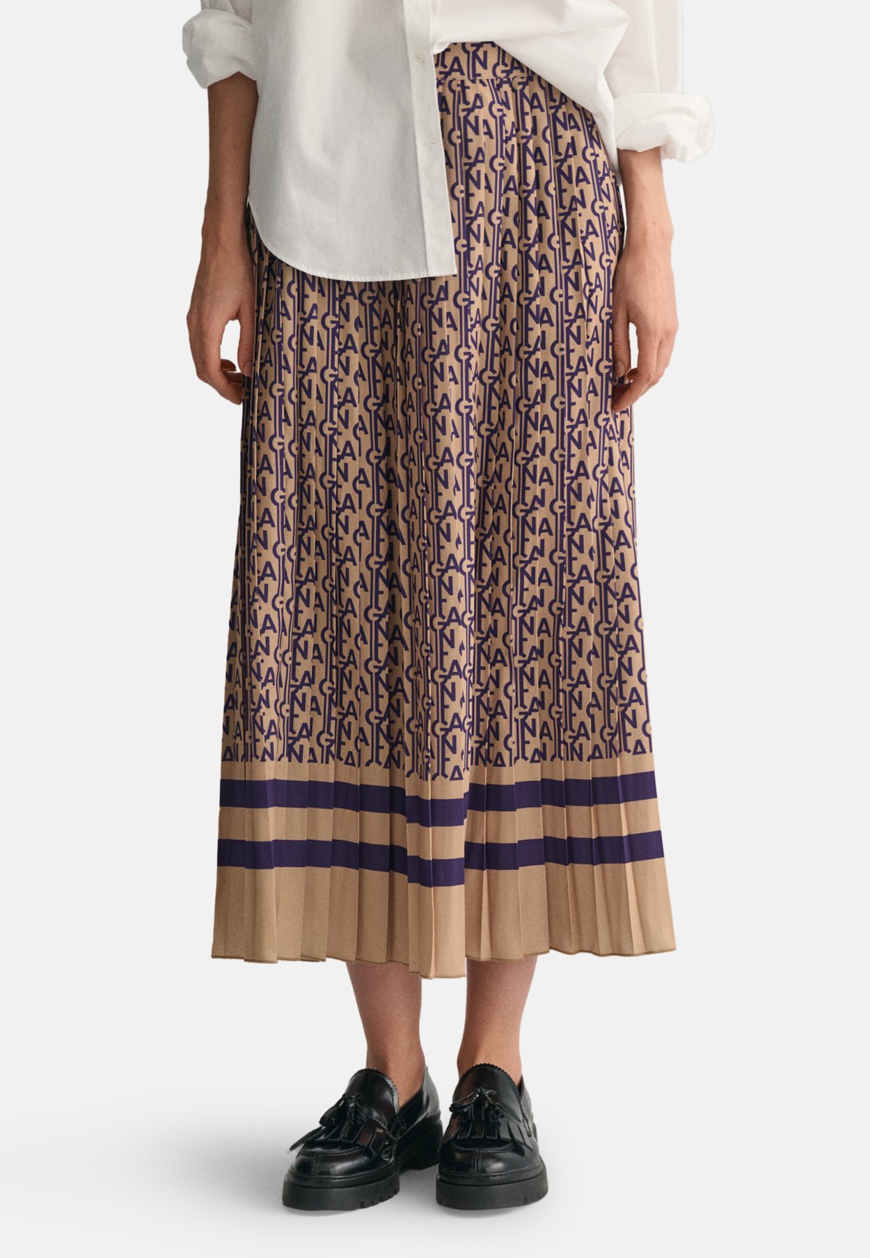 MONOGRAM PRINT