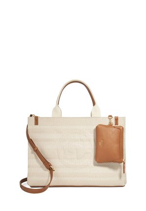 Sac fourre-tout en toile beige avec des accents en cuir tan, présentant une forme structurée, deux poignées et une petite pochette détachable.