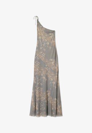 Maksi obleka z enim ramenom v sivi tkanini, ki je okrašena z rožastim vzorcem v svetlejših odtenkih, s tekočim dizajnom in diskretnimi stranskimi naborki.