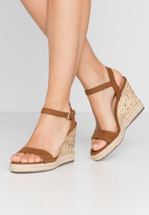 Sandali con tacco - tan