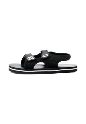Sandalo nero open-toe con due cinturini regolabili in Velcro e suola imbottita con striscia bianca lungo il bordo.