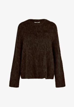 Suéter de color marrón oscuro, esponjoso, con cuello redondo y mangas largas. Textura suave, corte relajado y costuras mínimas.