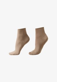 Unselected, braun dove grey brown
