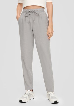 - Spodnie materiałowe