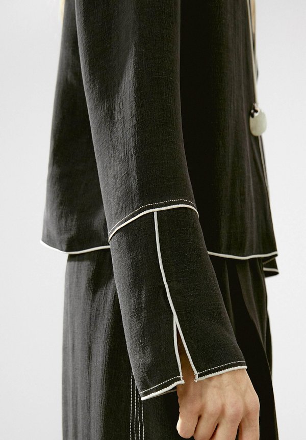 FLOWING WITH CONTRAST TOPSTITCHING - Blouse4