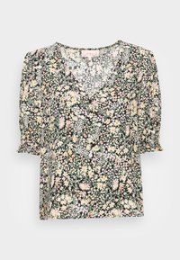 Blusa preta com padrão floral, apresentando um decote em V, mangas curtas tipo balão e um padrão de flores multicoloridas sobre um fundo escuro.