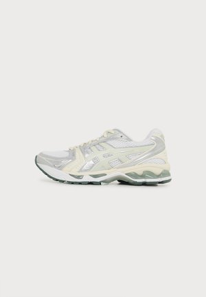 ASICS SportStyle, GEL-KAYANO 14 UNISEX - Маратонки - white/light sage