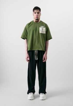 PATCHWORK UNISEX - Majica kratkih rukava s printom - green