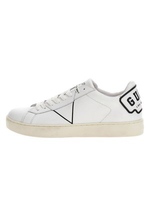 Guess PARMA LOGO - Zapatillas - white