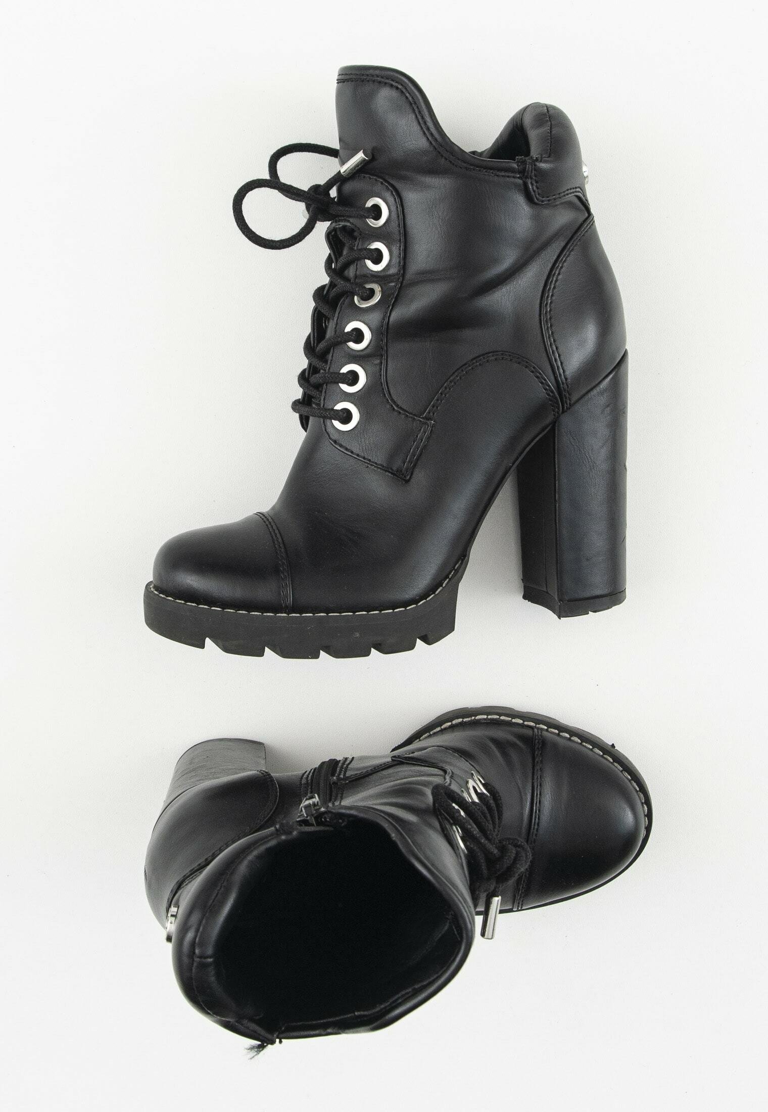 Guess Botines con cordones - black/negro - Zalando.es