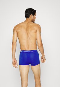 Calvin Klein Underwear LOW RISE TRUNK STRETCH 3 PACK - Cuecas boxer - blue