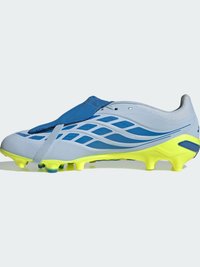 Chaussure de soccer bleu clair et jaune néon avec des motifs ondulés bleus et une couverture de lacet bleue sur fond blanc.