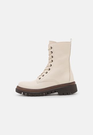 Plateaustiefelette - off-white