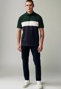 Next CHEST BLOCK STANDARD - Poloshirts - green navy