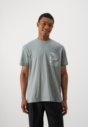ONLY & SONS T-shirt wit kopen? | Morgen in huis