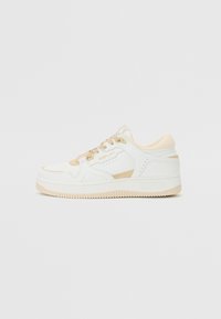 Selected, off white ecru