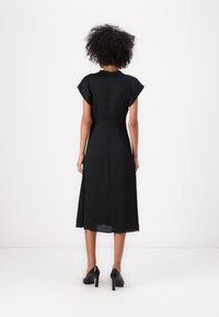 Thumbnail Image 4