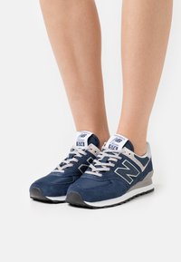 New Balance - WL574 - Sneakers - navy Miniatyrbild 1