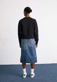Carhartt WIP SINGLE KNEE SKIRT - Krilo A-kroja - blue dark used wash