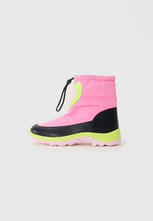 Snowboots  - pink