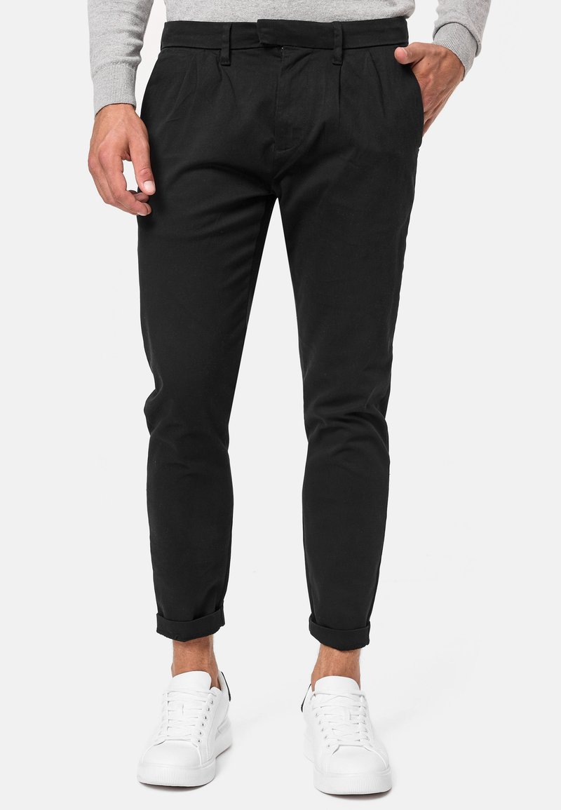 INDICODE JEANS - IGNAZO - Chino - black, Forstør