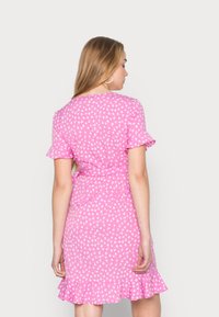 ONLY ONLOLIVIA WRAP DRESS - Vestido de dia - opera mauve/fiona ditsy