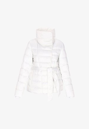 Witte pufferjack met een hoge kraag, een ceintuur in de taille en een geometrisch quiltpatroon. Lange mouwen met ribgebreide manchetten. Strak, minimalistisch ontwerp.