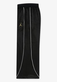 Crne velur trenirke s zlatnim Jumpman logom, bijelim bočnim trakama i elastičnom stražnjom trakom za udobnost.