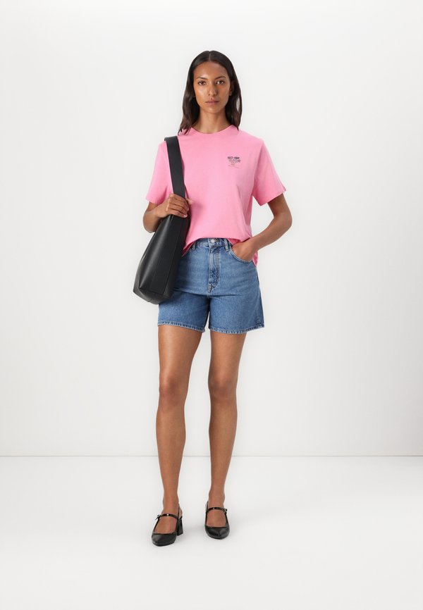 ROUND NECK - Print T-shirt3