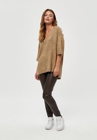 PEPPERCORN LINETTE - Leggings - Hosen - slate brown