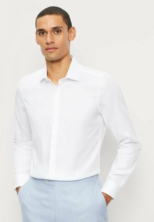 BODY FIT NEW YORK KENT - Camicia elegante - weiß