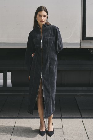 BEVERLY - Denimové šaty - dark grey denim