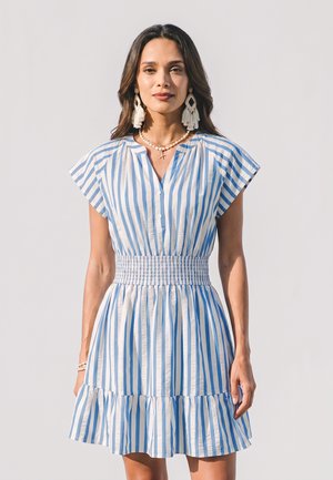 Cupshe, STRIPED TIERED VACATION DRESS - Robe de jour - light blue  white