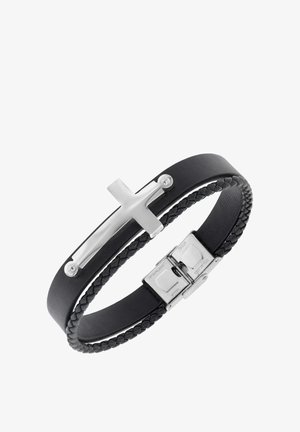Schwarzes Lederarmband mit geflochtenem Riemen, silberner Kreuz-Dekoration und silbernem Metallverschluss.
