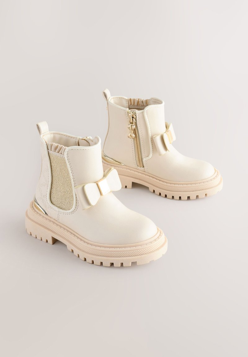 Baker by Ted Baker REGULAR FIT WITH BOW - Classic ankle boots - bone ...