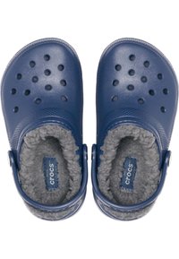Crocs Pantoffels - navy   charcoal