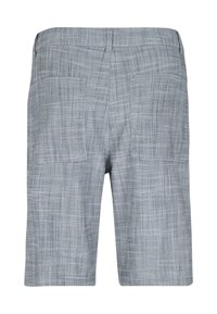 Shorts gris à motif avec un design à carreaux subtil, dotés de deux poches arrière et d'une finition soignée sur les ourlets.