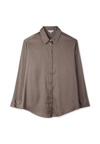 Camicia marrone a maniche lunghe in tessuto morbido, con colletto a punta, chiusura con bottoni e orlo dritto con spacchi laterali.